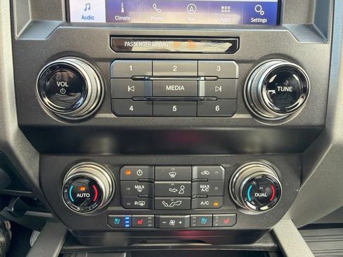 Used 2019 Ford F150 Raptor w/ Equipment Group 802A Luxury AWD/4WD image 26