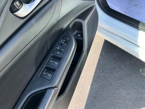 Used 2018 Honda Civic Touring image 13