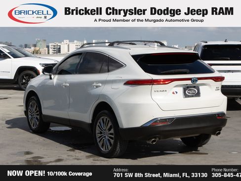 Used 2022 Toyota Venza XLE image 7