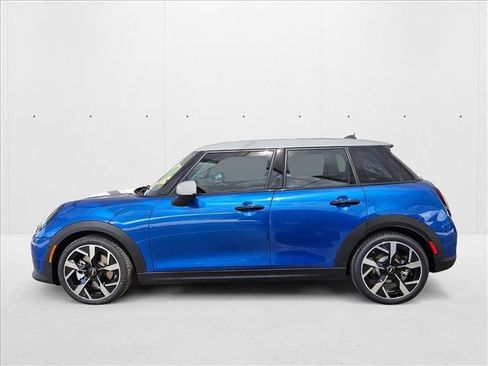 Used 2026 MINI Cooper 4-Door Hardtop FWD image 8