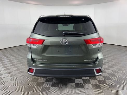 Used 2018 Toyota Highlander Limited image 6