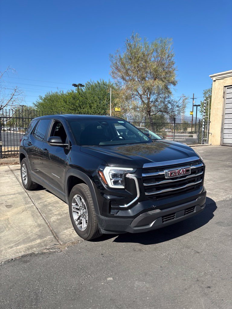 Used 2026 GMC Terrain Elevation FWD image 3