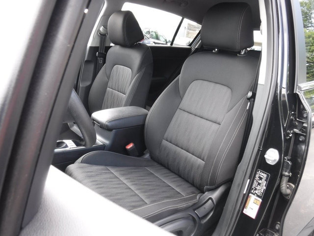 Used 2022 Kia Sportage LX AWD/4WD image 11