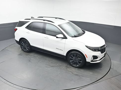 Used 2022 Chevrolet Equinox RS w/ LPO, Cargo Package AWD/4WD image 42
