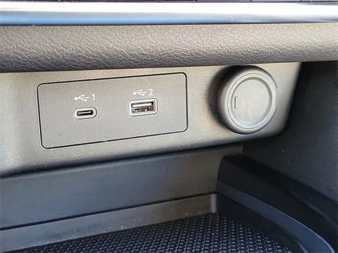 Certified 2023 Nissan Rogue SV image 25