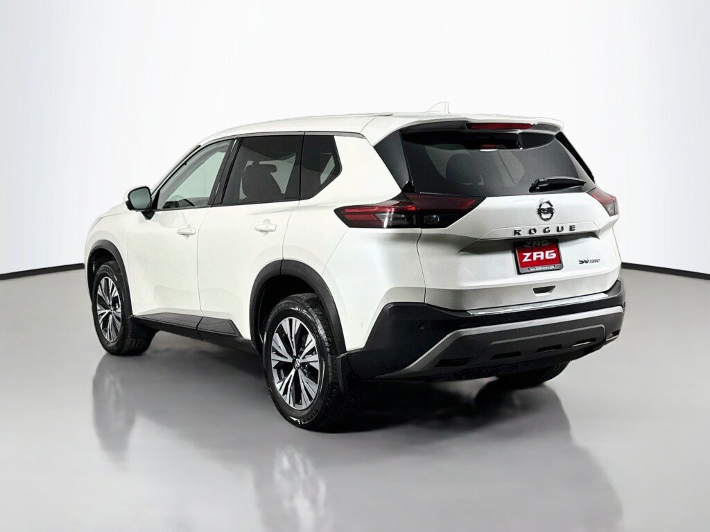 Used 2021 Nissan Rogue SV AWD/4WD image 3