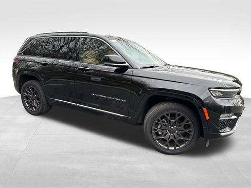New 2025 Jeep Grand Cherokee Summit AWD/4WD image 1