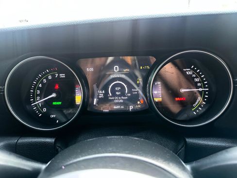 Used 2021 Jeep Wrangler Unlimited Sahara w/ Safety Group AWD/4WD image 13
