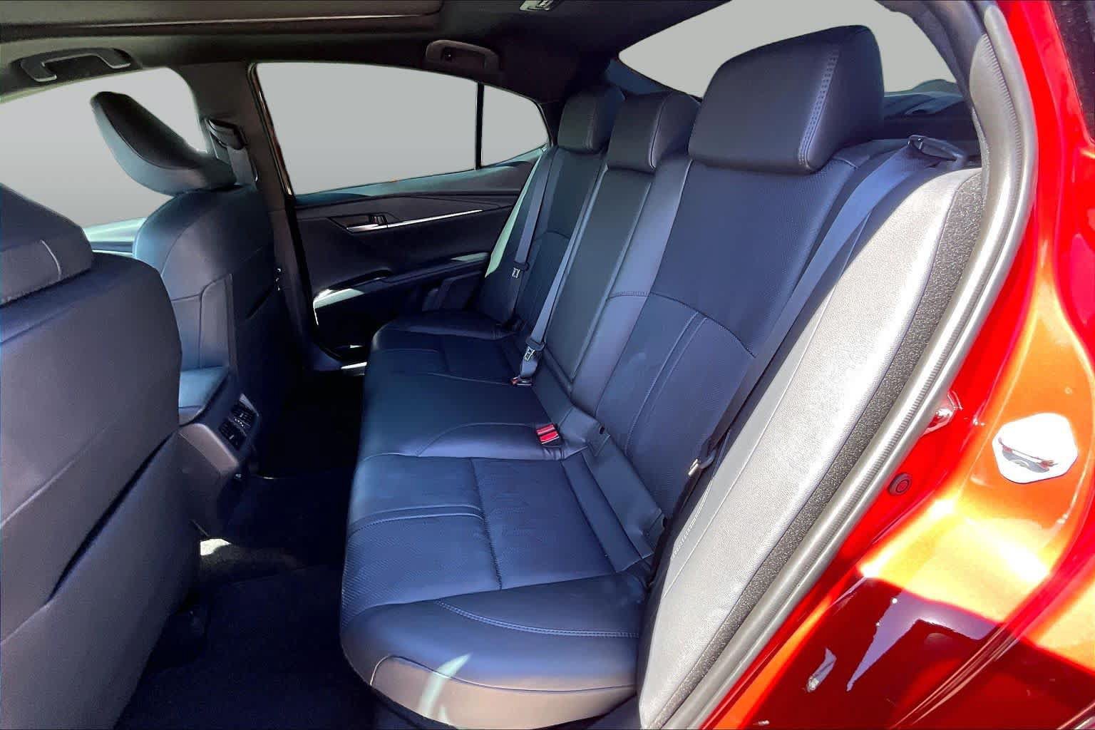 Used 2026 Toyota Camry XSE w/ Premium Package FWD image 20