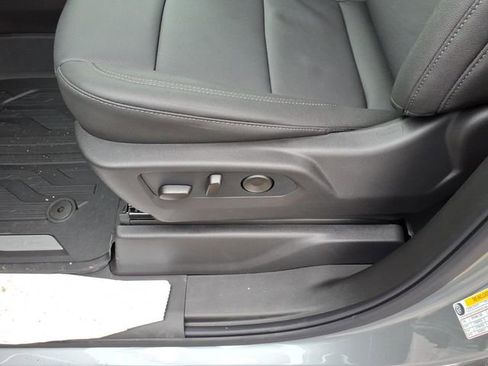 New 2026 GMC Sierra 1500 SLT w/ SLT Premium Plus Package image 18