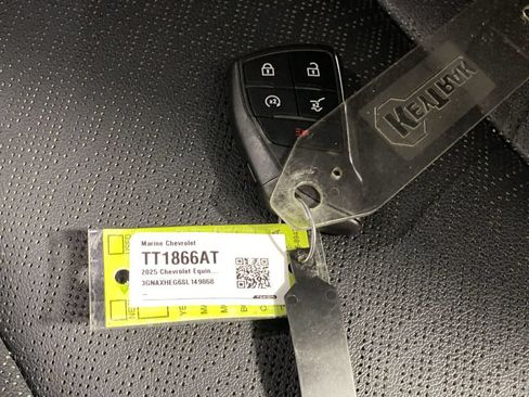 Used 2025 Chevrolet Equinox LT w/ Convenience Package II FWD image 19