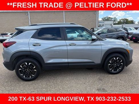 Used 2023 Chevrolet TrailBlazer LT FWD image 11