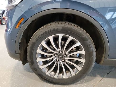 Used 2020 Lincoln Aviator Reserve w/ Equipment Group 201A image 12