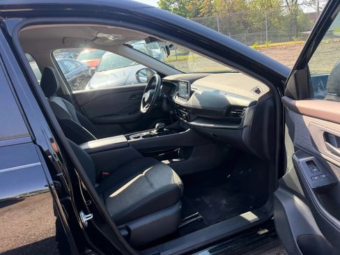 Used 2021 Nissan Rogue S AWD/4WD image 27