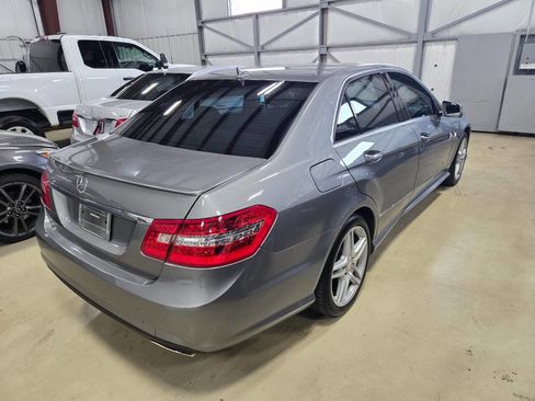 Used 2011 Mercedes-Benz E 550 Sedan image 5