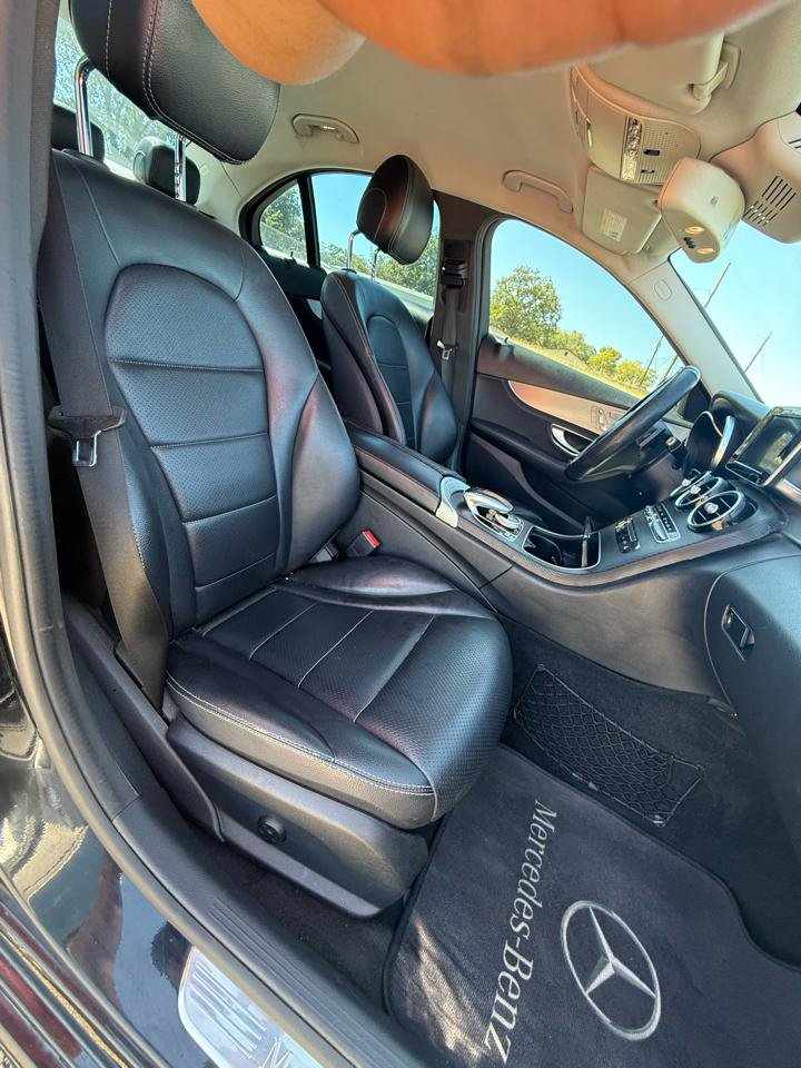 Used 2016 Mercedes-Benz C 300 4MATIC Sedan image 7