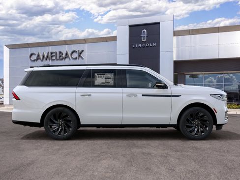 New 2027 Lincoln Navigator L Reserve w/ Jet Appearance Package AWD/4WD image 30