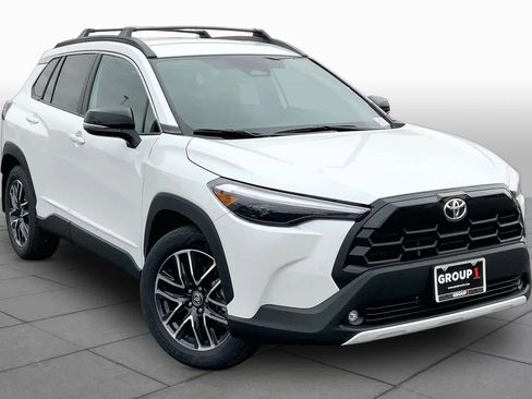 New 2026 Toyota Corolla Cross XLE FWD image 2