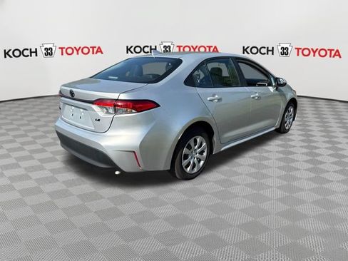 Used 2026 Toyota Corolla LE FWD image 8