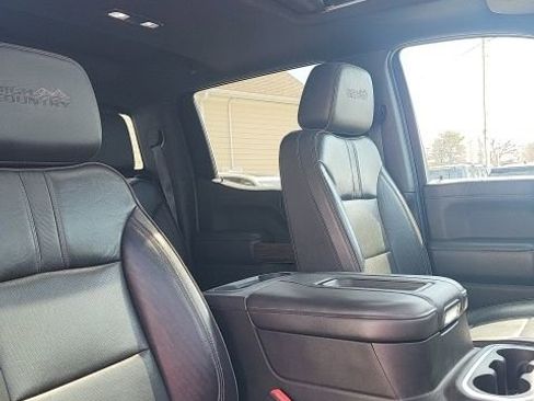 Used 2021 Chevrolet Silverado 1500 High Country AWD/4WD image 4