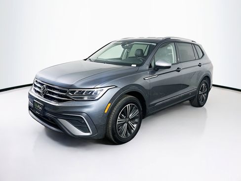 Used 2024 Volkswagen Tiguan Wolfsburg Edition image 3