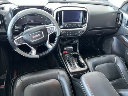 Used 2015 GMC Canyon SLT image 9