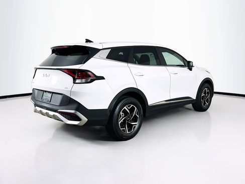 Used 2025 Kia Sportage LX AWD/4WD image 9