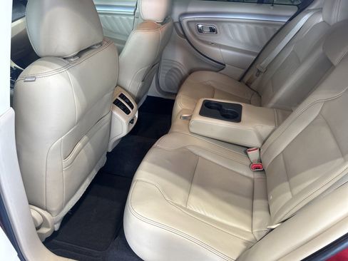 Used 2017 Ford Taurus SEL w/ Equipment Group 201A image 31