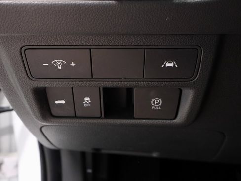 Used 2023 Hyundai Sonata Limited w/ Preferred Accessory Package FWD image 29