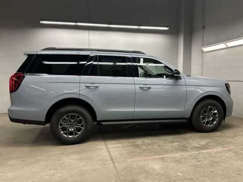 New 2026 Ford Expedition Active AWD/4WD image 4