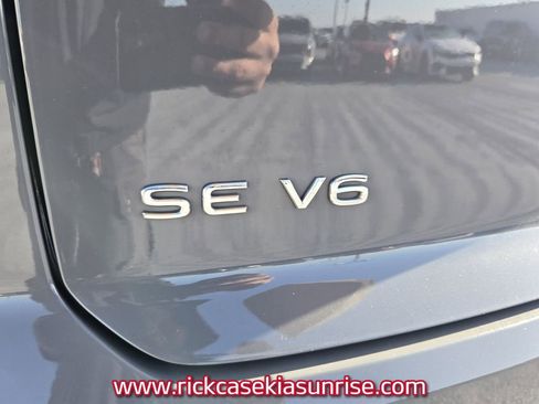 Used 2022 Volkswagen Atlas Cross Sport SE image 7