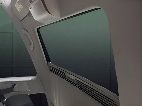 Used 2010 Volkswagen Golf 2-Door image 32