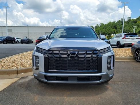 Used 2025 Hyundai Palisade SEL FWD image 2