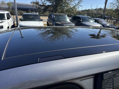 Certified 2023 Land Rover Range Rover SE AWD/4WD image 34