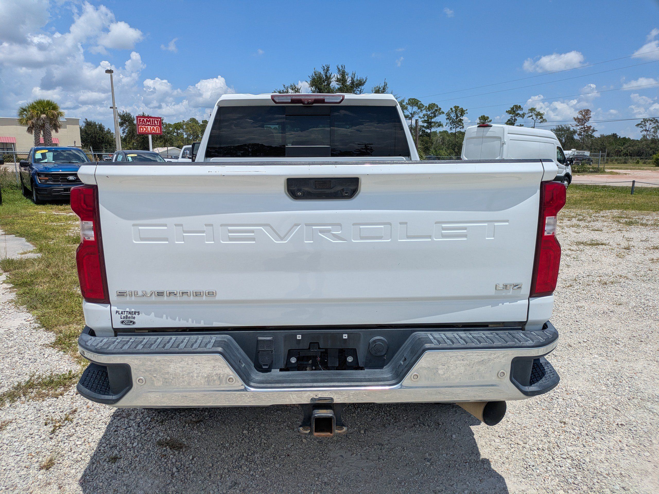 Used 2021 Chevrolet Silverado 2500 LTZ w/ LTZ Premium Package AWD/4WD image 5