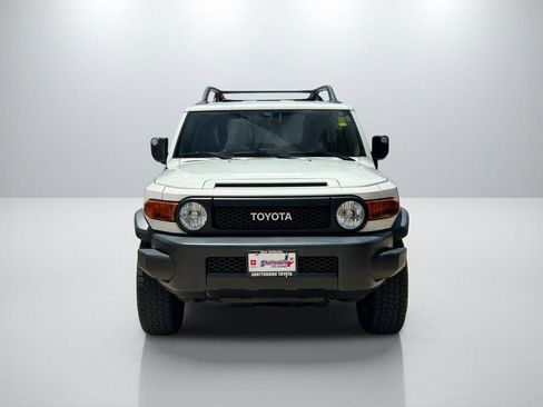 Used 2014 Toyota FJ Cruiser 4WD w/ Upgrade Package image 2