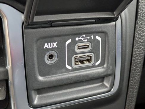 New 2026 Jeep Wrangler Unlimited Sahara AWD/4WD image 22