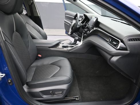 Used 2024 Toyota Camry XSE FWD image 16