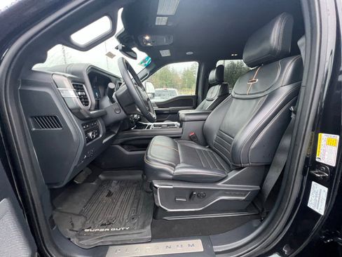 Used 2024 Ford F450 Platinum image 10