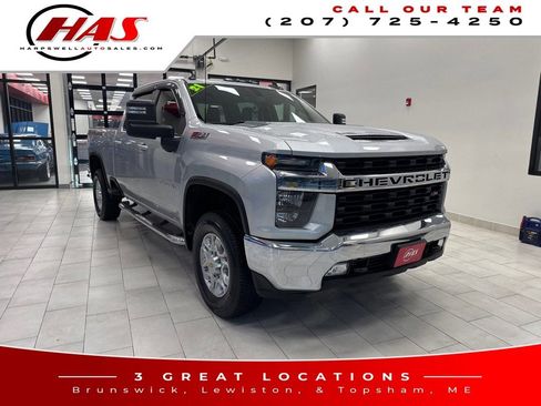 Used 2021 Chevrolet Silverado 2500 LT w/ Convenience Package image 8