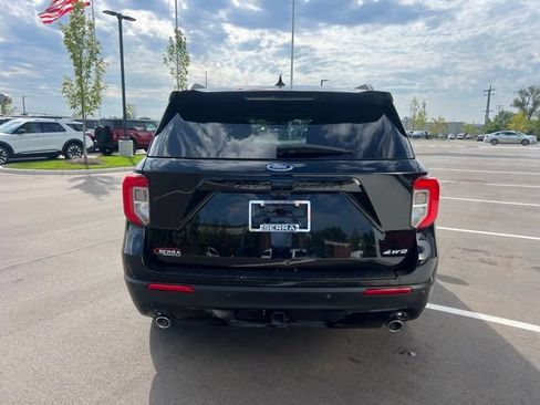 Used 2023 Ford Explorer ST-Line w/ Class IV Trailer Tow Package AWD/4WD image 6