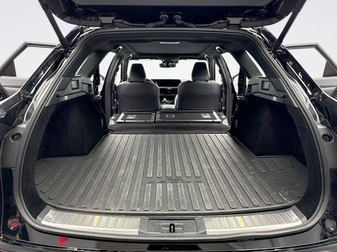 Used 2025 Toyota Crown Signia LIMITED NAV w/ Advanced Technology Package image 24