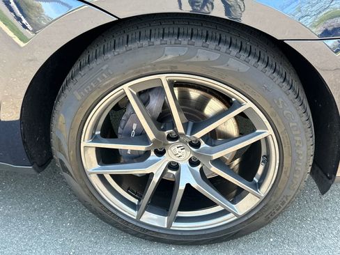 Used 2023 Porsche Macan AWD/4WD image 7