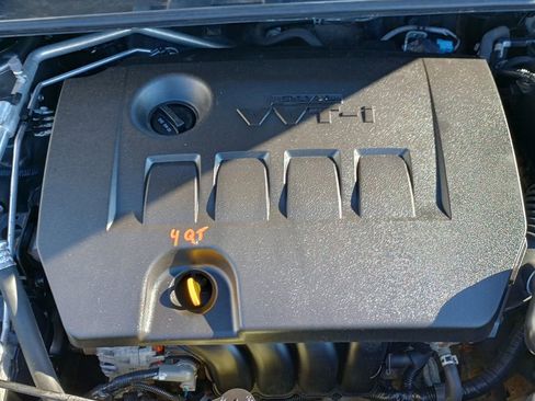 Used 2018 Toyota Corolla LE image 24