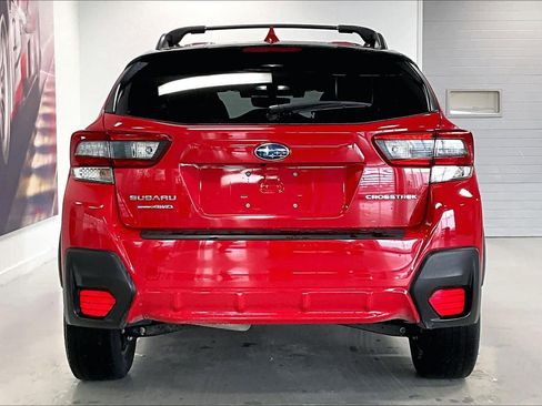 Used 2022 Subaru Crosstrek 2.0i Premium image 5