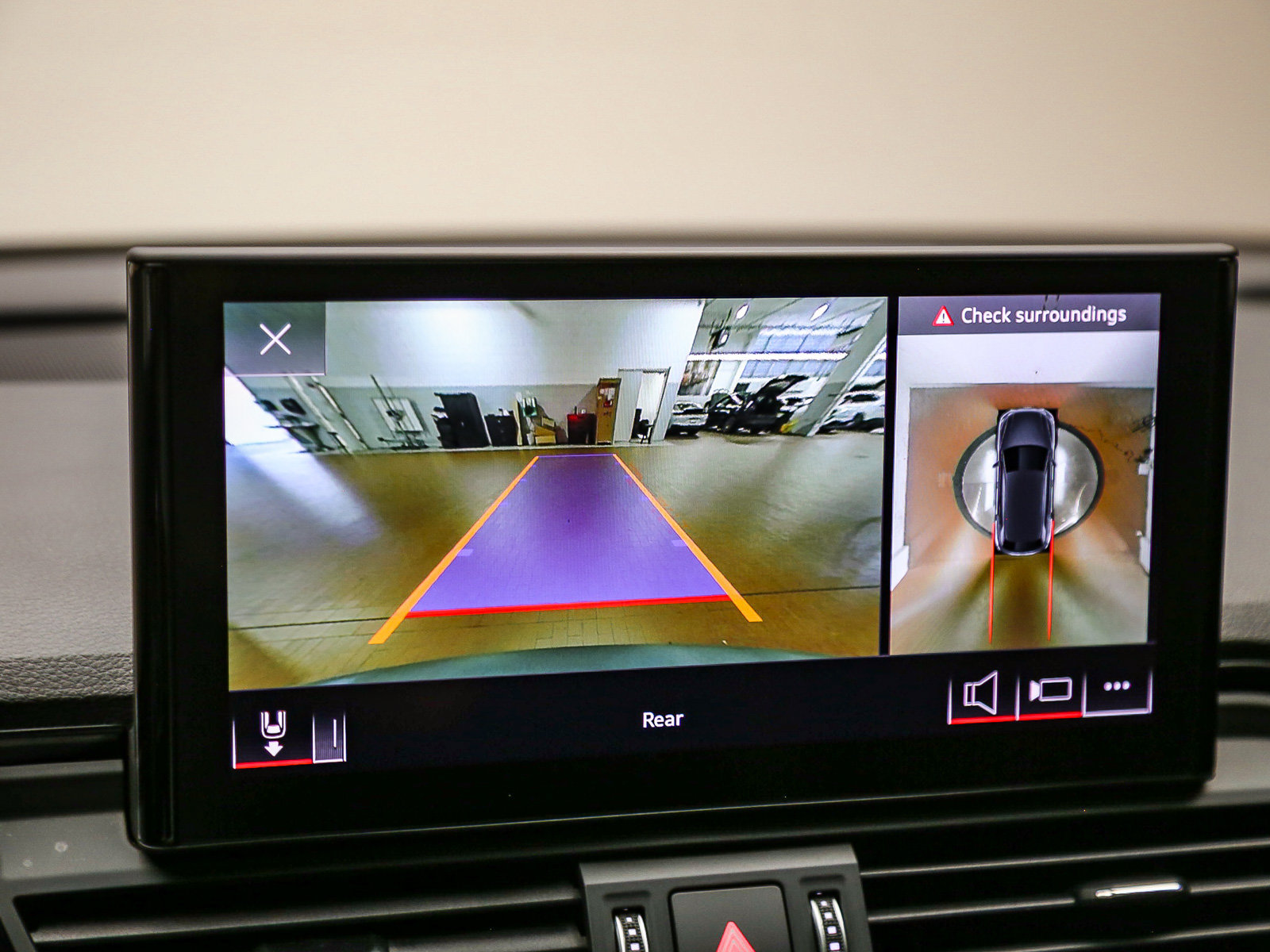 Certified 2024 Audi Q5 e Premium Plus w/ Premium Plus Package AWD/4WD image 26