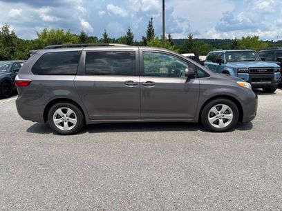 Used 2015 Toyota Sienna LE