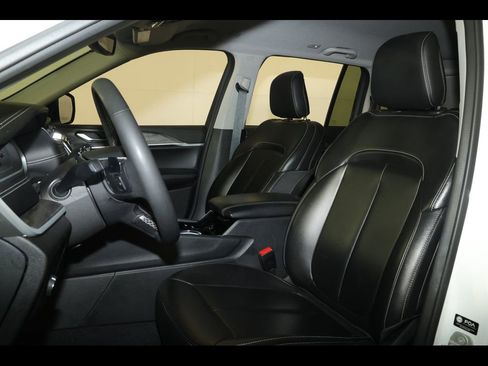 Used 2023 Jeep Grand Cherokee Limited AWD/4WD image 23
