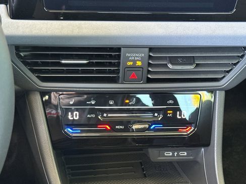 New 2025 Volkswagen Jetta SE image 19