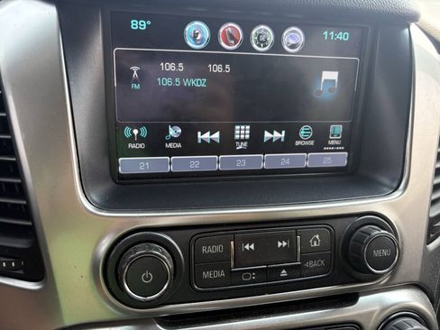 Used 2020 Chevrolet Suburban LT RWD image 33